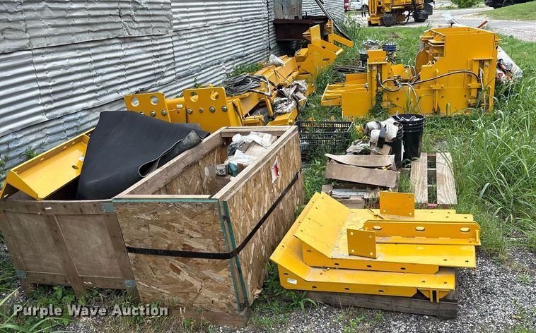 image for item DY0549 2018 Gomaco GT3600 slipform paver