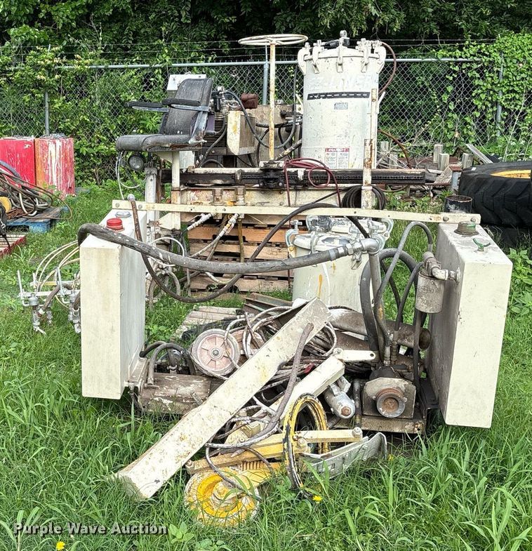 image for item DY0550 EZ-Liner paint striper