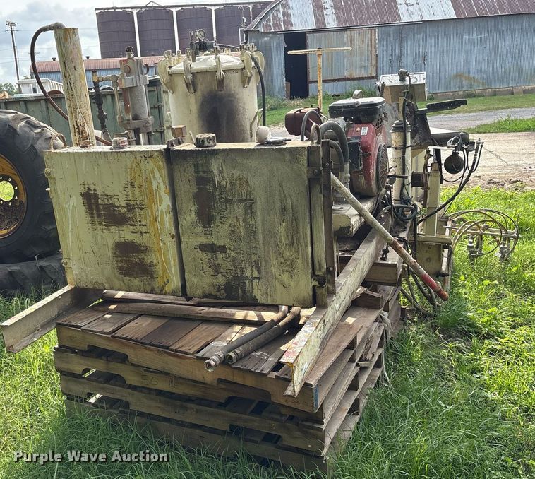 image for item DY0550 EZ-Liner paint striper