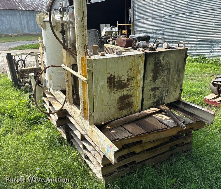 image for item DY0550 EZ-Liner paint striper