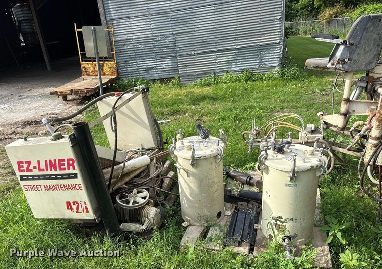 image for item DY0550 EZ-Liner paint striper