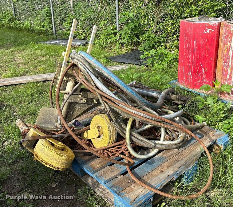 image for item DY0550 EZ-Liner paint striper