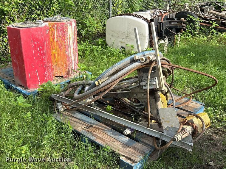 image for item DY0550 EZ-Liner paint striper