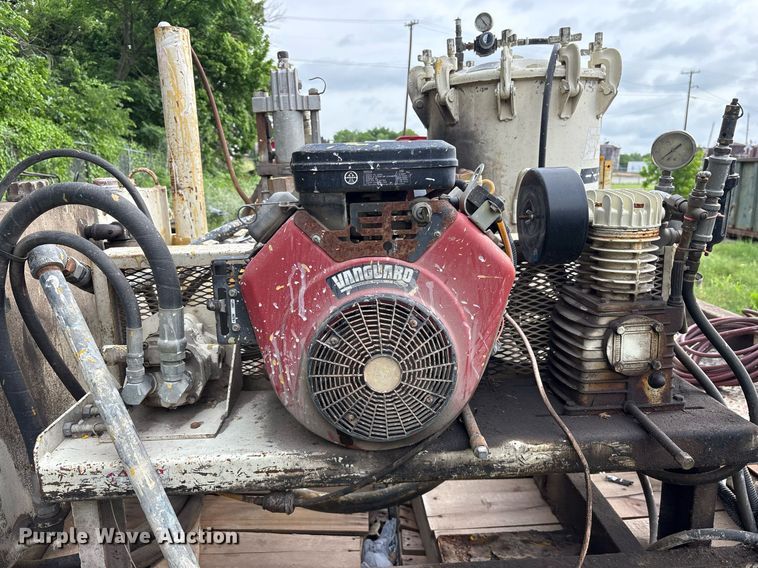 image for item DY0550 EZ-Liner paint striper