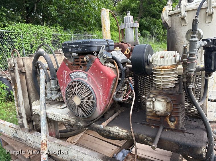 image for item DY0550 EZ-Liner paint striper