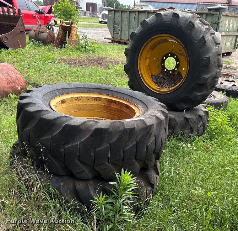 image for item DY0551 (8) tires