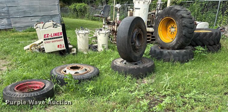 image for item DY0551 (8) tires