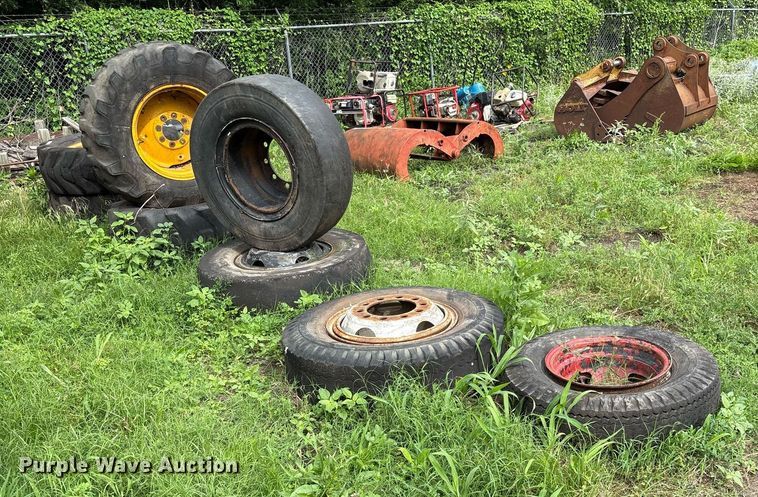 image for item DY0551 (8) tires