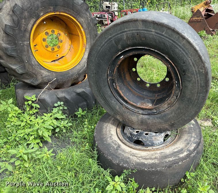 image for item DY0551 (8) tires