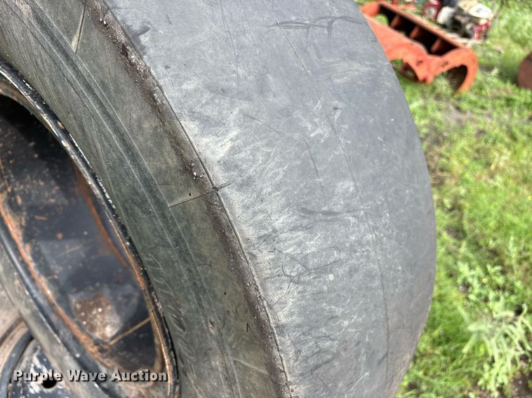 image for item DY0551 (8) tires