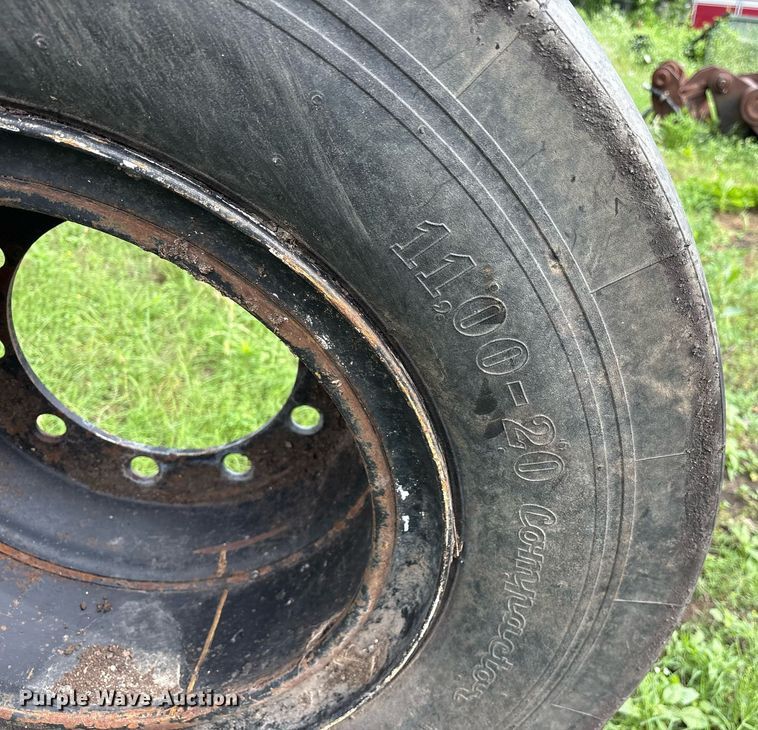 image for item DY0551 (8) tires