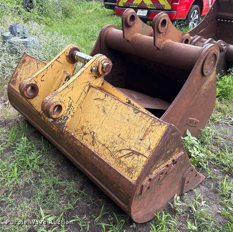 image for item DY0553 (3) excavator buckets