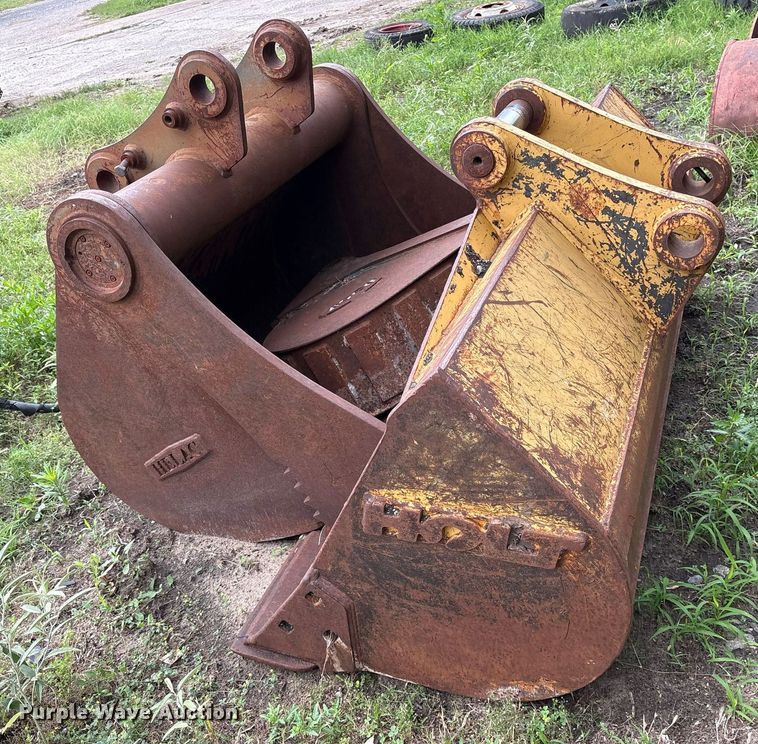 image for item DY0553 (3) excavator buckets