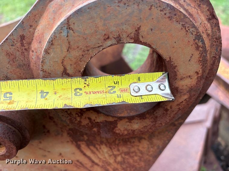 image for item DY0553 (3) excavator buckets