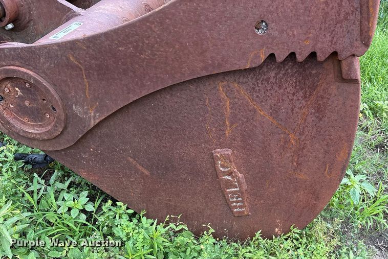 image for item DY0554 Helac clamshell bucket