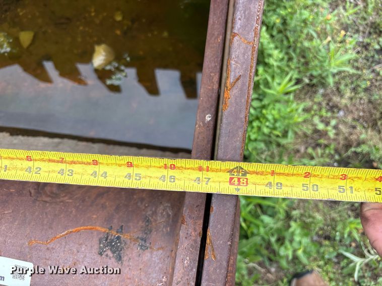 image for item DY0554 Helac clamshell bucket