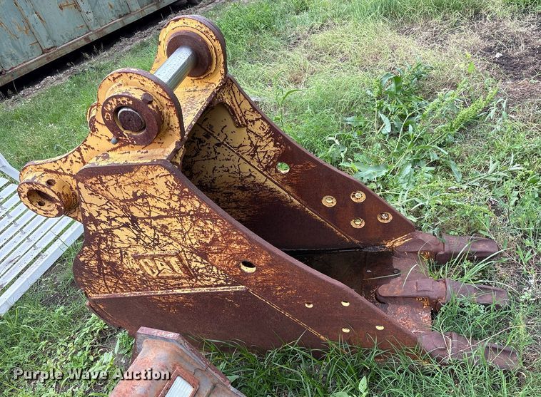 image for item DY0555 Caterpillar 315C excavator bucket