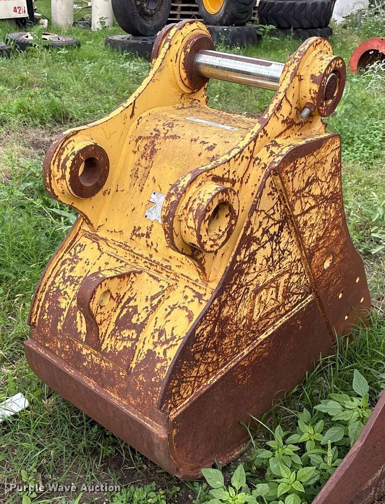 image for item DY0555 Caterpillar 315C excavator bucket