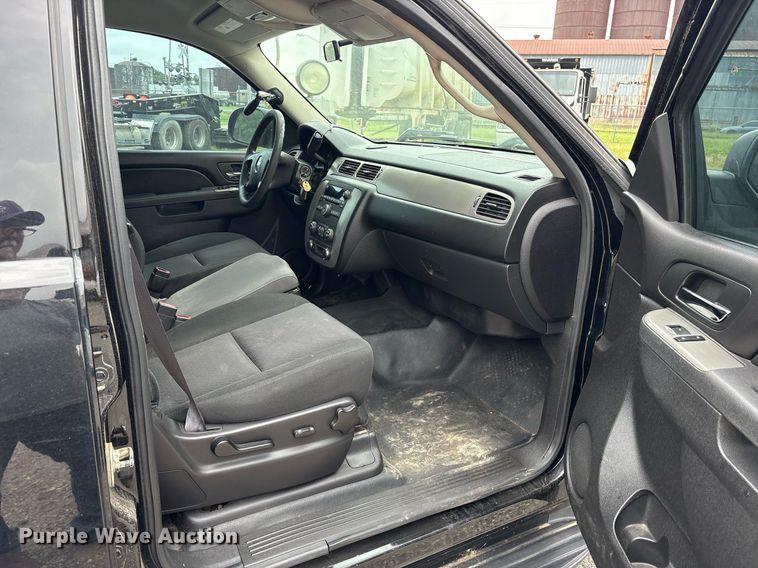 image for item DY0559 2013 Chevrolet Tahoe Police  SUV