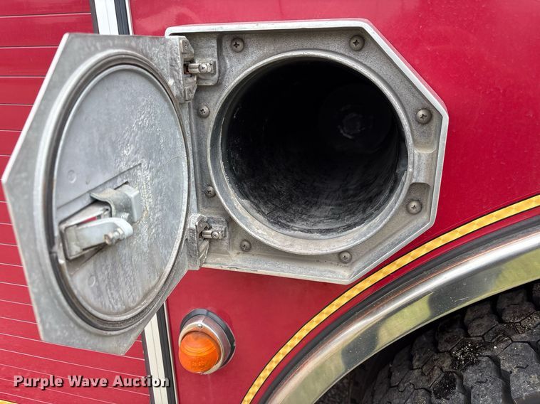 image for item DY0560 2009 Pierce Manufacturing Custom Contender pumper fire truck