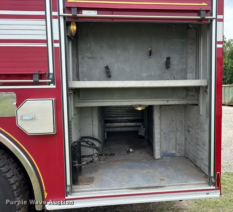 image for item DY0560 2009 Pierce Manufacturing Custom Contender pumper fire truck