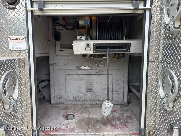 image for item DY0560 2009 Pierce Manufacturing Custom Contender pumper fire truck