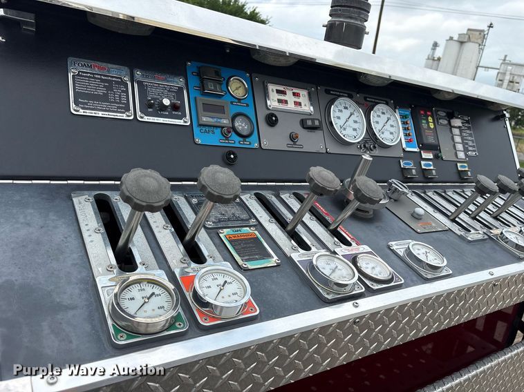 image for item DY0560 2009 Pierce Manufacturing Custom Contender pumper fire truck