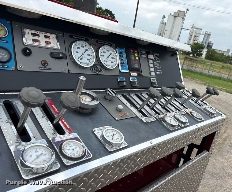 image for item DY0560 2009 Pierce Manufacturing Custom Contender pumper fire truck