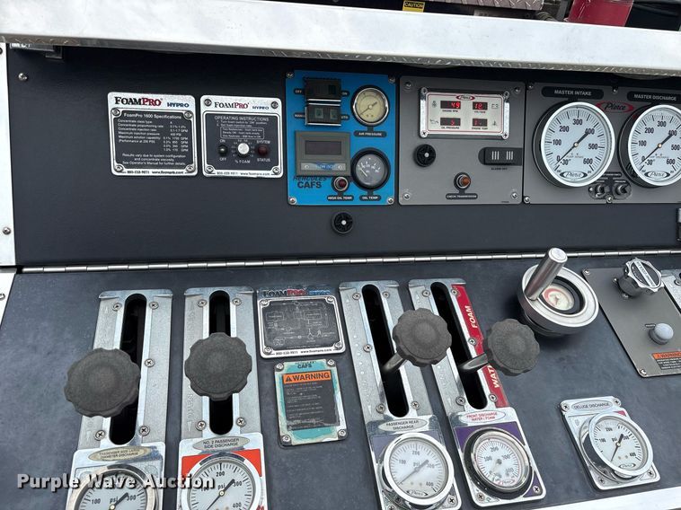 image for item DY0560 2009 Pierce Manufacturing Custom Contender pumper fire truck