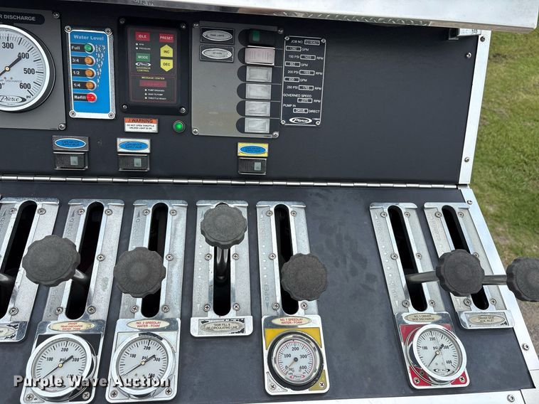 image for item DY0560 2009 Pierce Manufacturing Custom Contender pumper fire truck