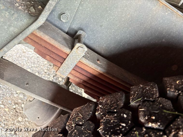 image for item DY0560 2009 Pierce Manufacturing Custom Contender pumper fire truck