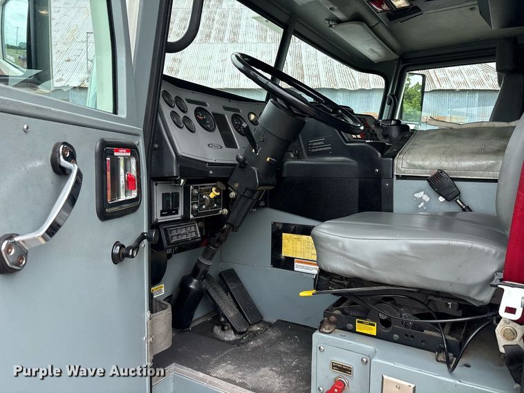 image for item DY0560 2009 Pierce Manufacturing Custom Contender pumper fire truck