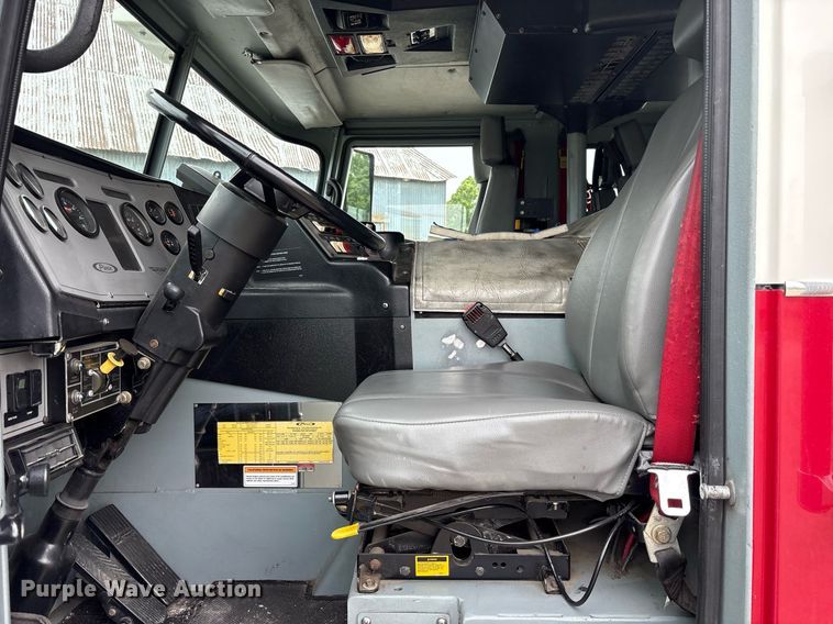 image for item DY0560 2009 Pierce Manufacturing Custom Contender pumper fire truck