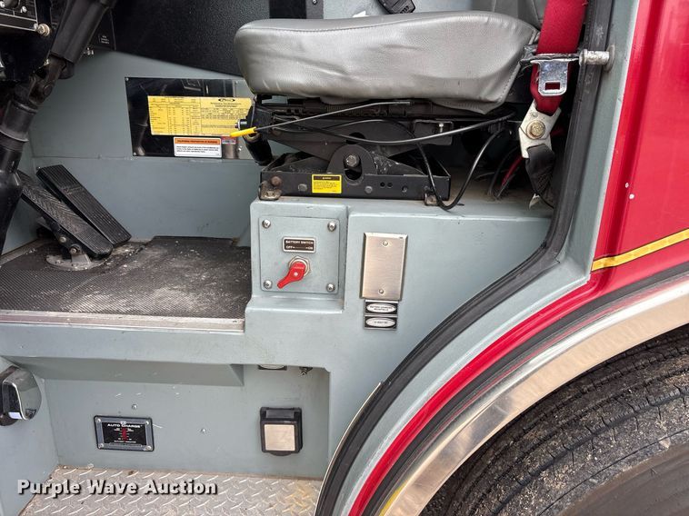 image for item DY0560 2009 Pierce Manufacturing Custom Contender pumper fire truck