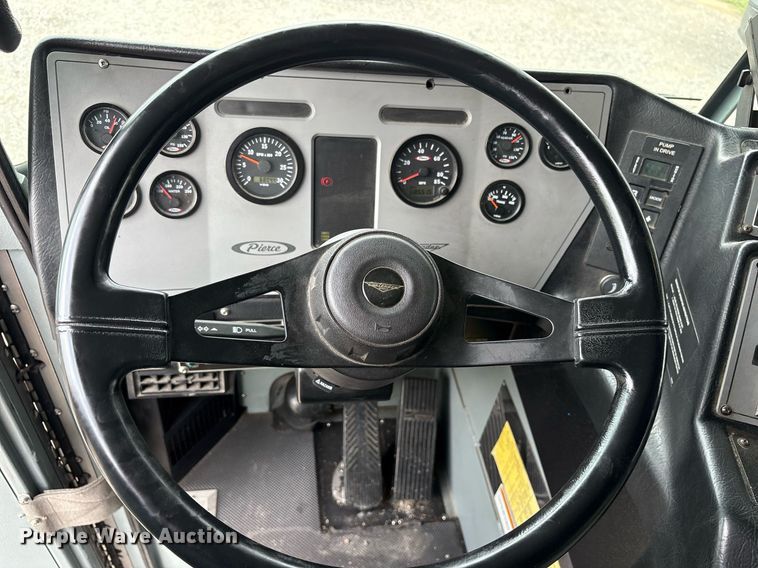 image for item DY0560 2009 Pierce Manufacturing Custom Contender pumper fire truck