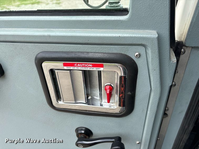 image for item DY0560 2009 Pierce Manufacturing Custom Contender pumper fire truck