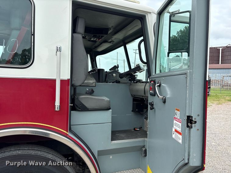 image for item DY0560 2009 Pierce Manufacturing Custom Contender pumper fire truck