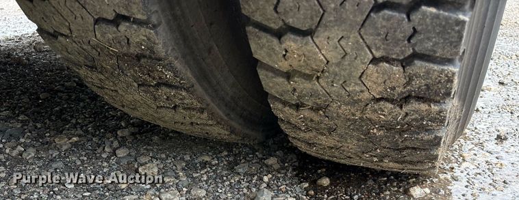 image for item DY0560 2009 Pierce Manufacturing Custom Contender pumper fire truck