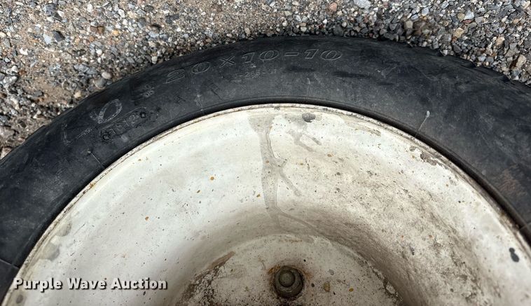 image for item DY0562 2004 Toro 7361 utility vehicle