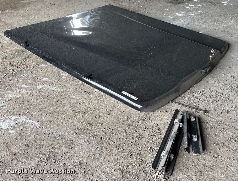 image for item DY0572 Undercover Truck hero bed cover