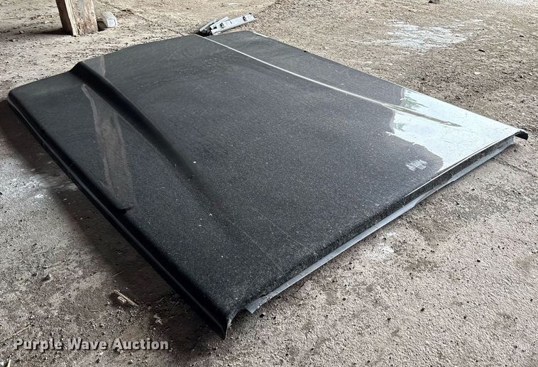 image for item DY0572 Undercover Truck hero bed cover