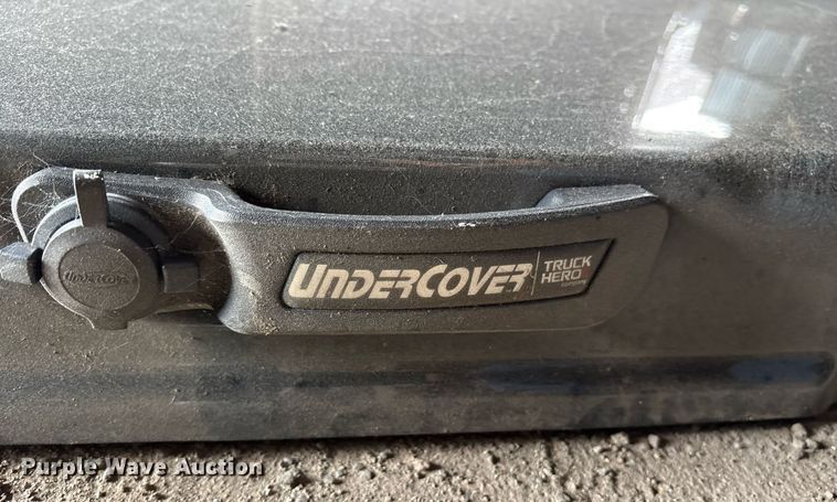 image for item DY0572 Undercover Truck hero bed cover