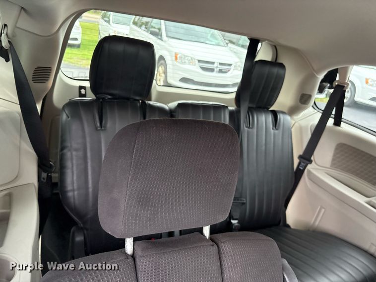 image for item DY0606 2012 Dodge Grand Caravan van