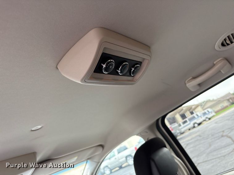 image for item DY0606 2012 Dodge Grand Caravan van