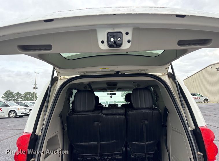 image for item DY0606 2012 Dodge Grand Caravan van