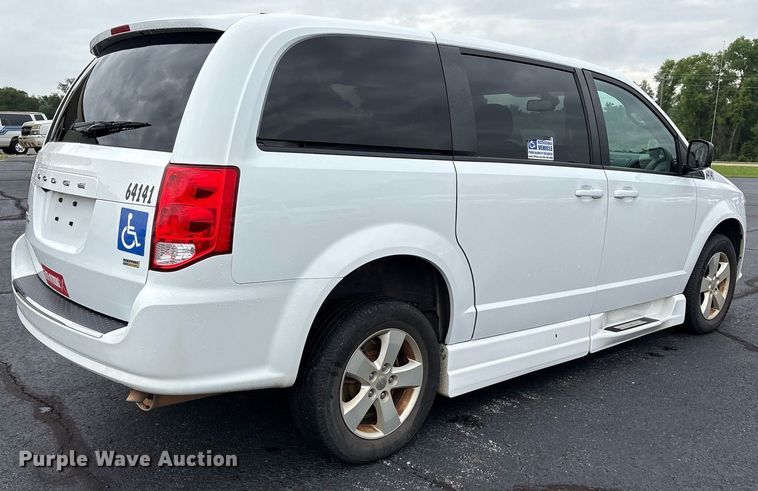 image for item DY0607 2018 Dodge Grand Caravan handicap accessible van