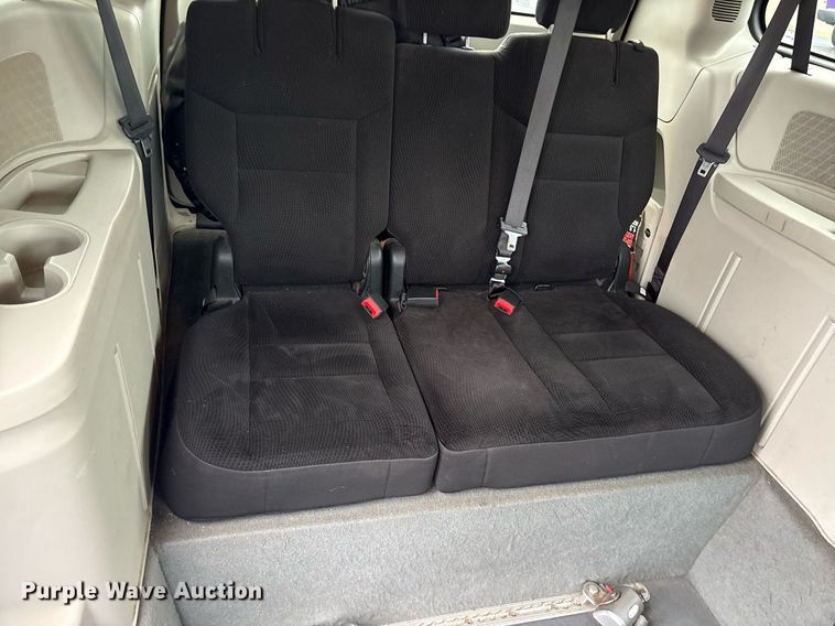 image for item DY0607 2018 Dodge Grand Caravan handicap accessible van