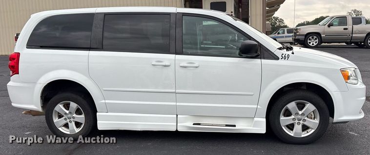 image for item DY0608 2017 Dodge Grand Caravan handicap accessible van