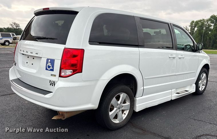 image for item DY0608 2017 Dodge Grand Caravan handicap accessible van