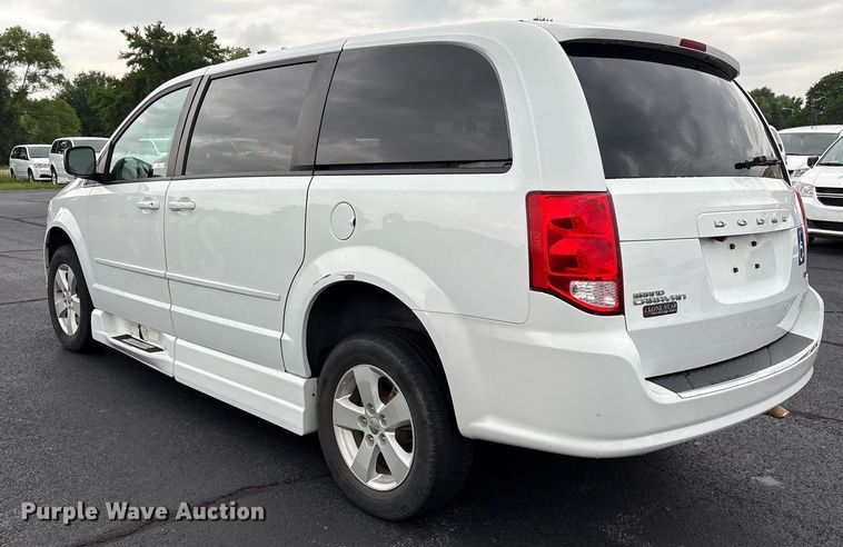 image for item DY0608 2017 Dodge Grand Caravan handicap accessible van